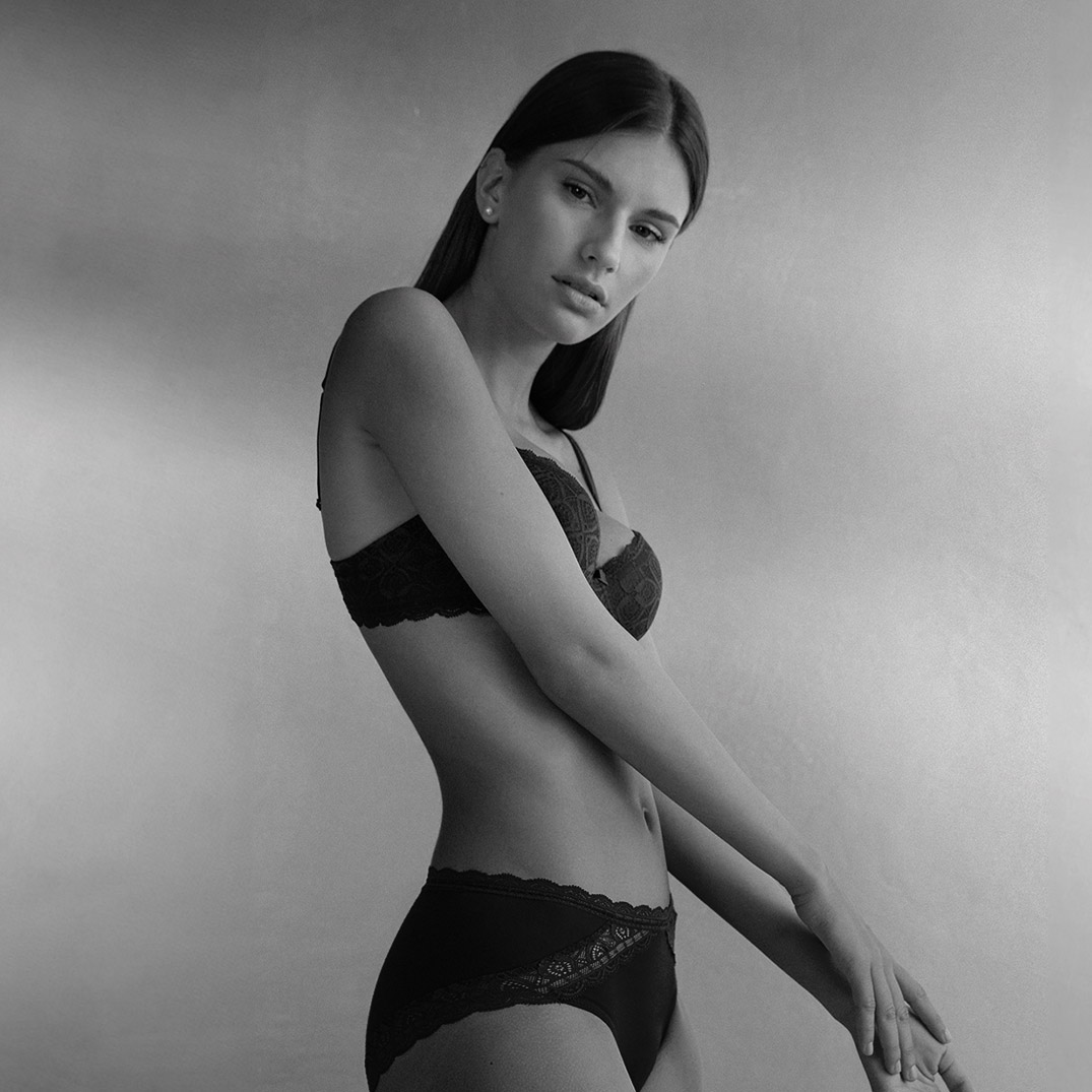 Intimissimi swimwear shops uk