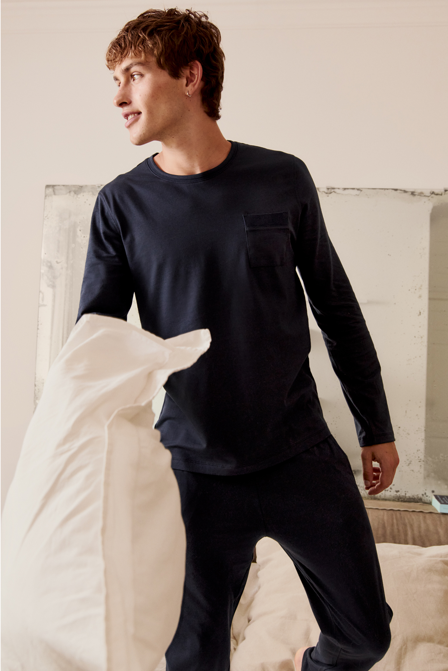 IUM_LP_CW3525_NewPrice_Image_ALL_04