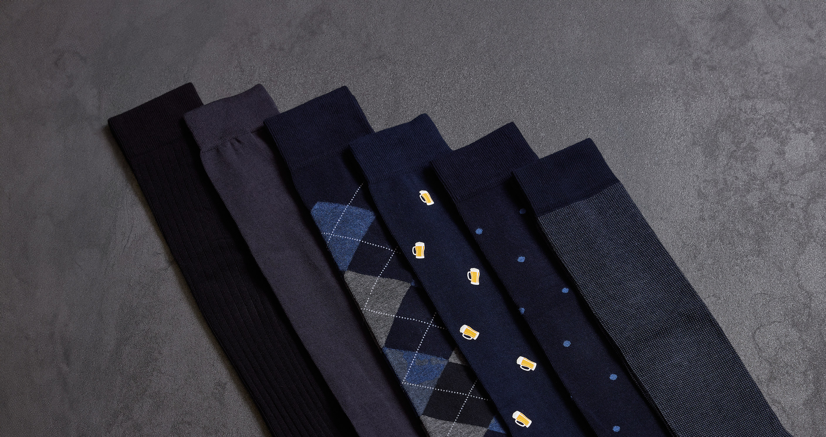 pt_HP_PromoHeroBanner_CW4425_Socks_ium