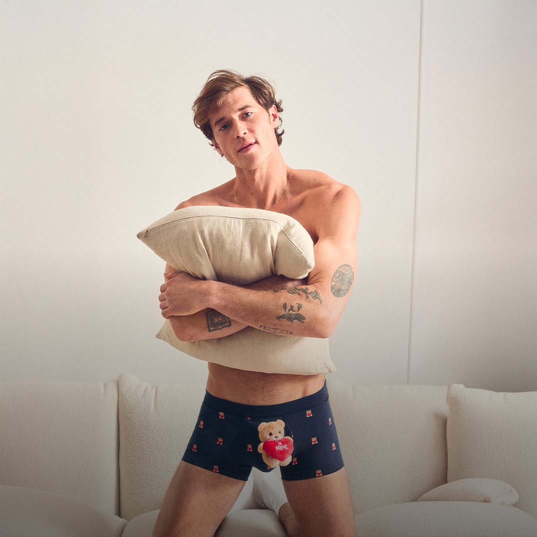 all_HP_EditorialHeroBanner_CW0426_VDay_m_ium