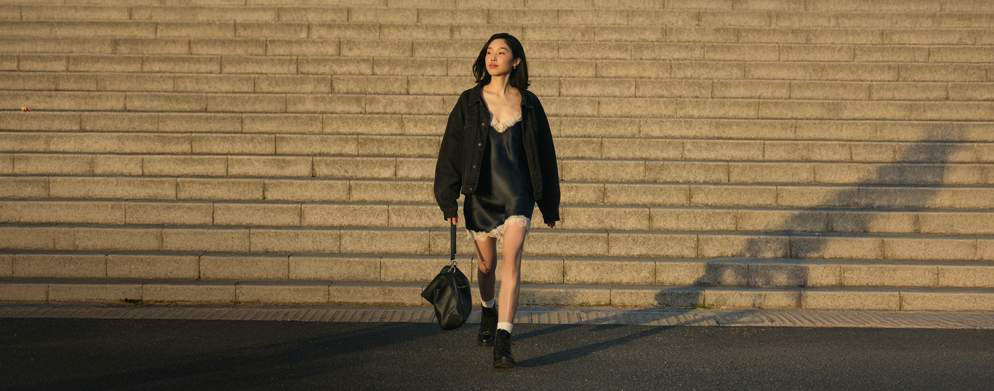 INT_WEB_HP_HeroBanner_20260402_silk79039_JP_08