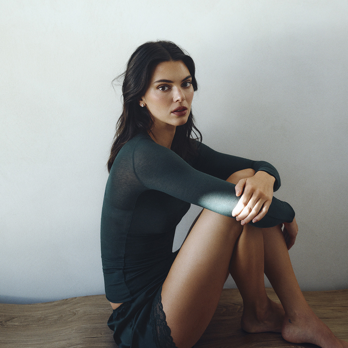INT_WEB_HP_HeroBanner_20261013_Kendall_2DROP_ALL_m